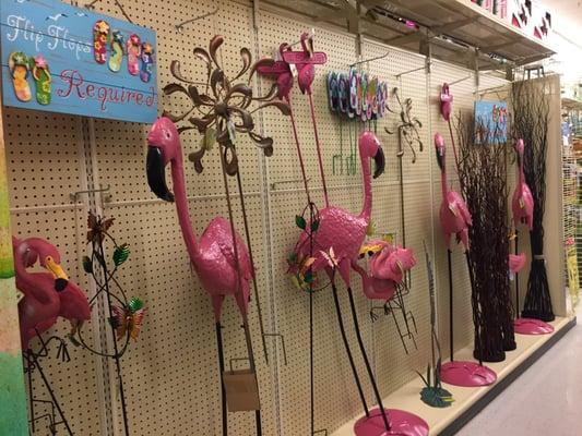 $80 flamingos