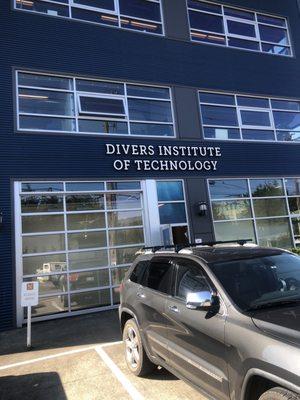 Divers Institute of Technology