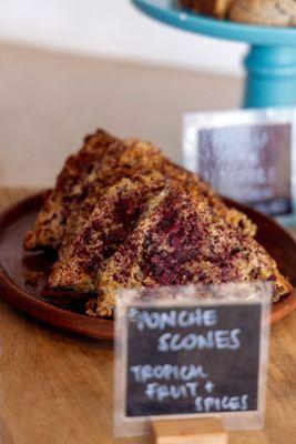 Ponche scones