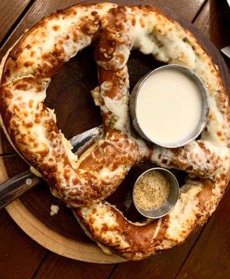 Blue Crab Pretzel