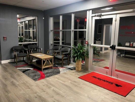 Interior of Mike Edmundson-State Farm - Clermont, FL