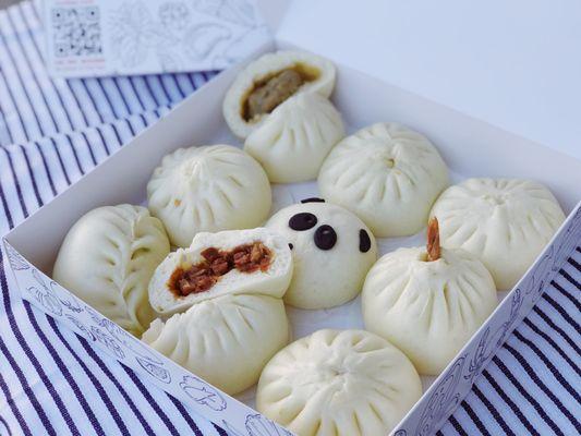 9 pc tasting steamed buns.