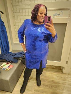 Blue looked great on me, and this was an online exclusive so thank you to whomever returned this dress!!