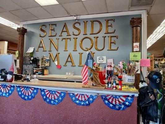 Seaside Antique Mall