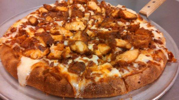 Buffalo chicken bacon ranch pizza