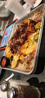 Thin chips don't hold up on the brisket nachos