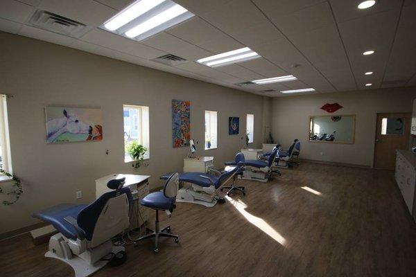 A sunny and fun treatment room