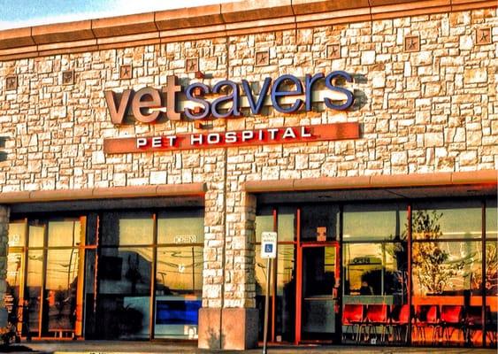 Front of PetSavers Pet Hospital