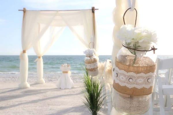 Burlap and lace makes a great Florida beach wedding theme