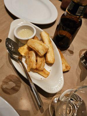 Yuca fries