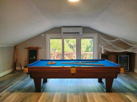 Antique 9' Brunswick Pool Table Refelt-Windermere, Florida