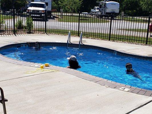 Pool have a handy cap chair to get into pool