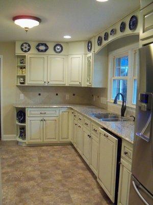 Kitchen showcasing the client's collection of Flow Blue Plates