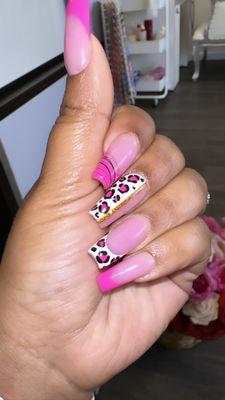 Zewd nails