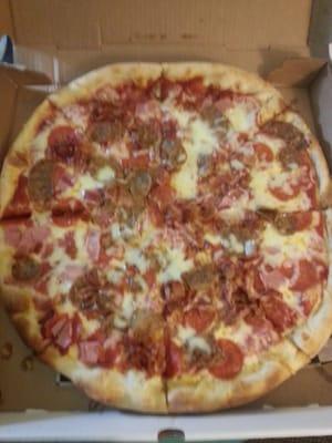 Meatlovers pizza