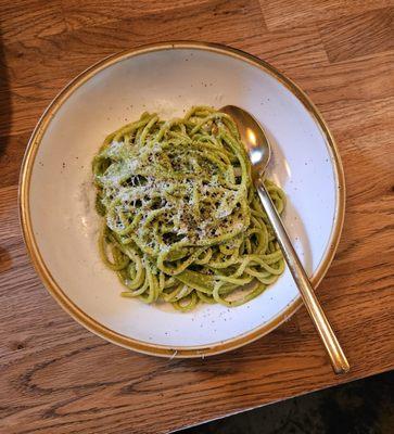 Pesto spaghetti