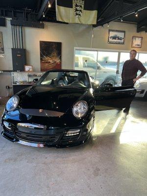 Farhad taking the 911 turbo for a test drive!!