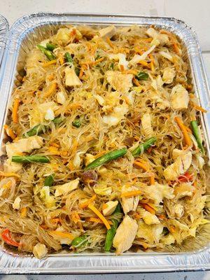 Chicken pancit tray