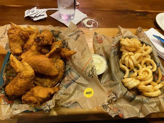 Hot wings and fries