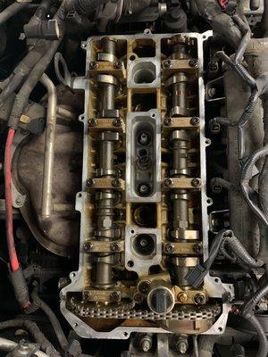 2009 Ford Fusion valve cover gasket replacement.