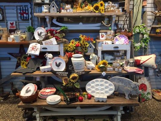 Displays for summer 2016