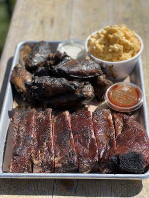 Ribs, Gouda Mac n cheese and smoked wings