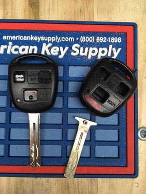 Remote head shell case & fresh laser cut key for Lexus & many types of cars made on site by my local locksmith in Arlington tx