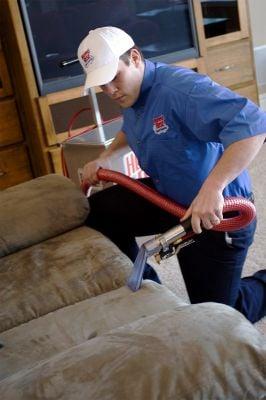 Cleaning upholstery