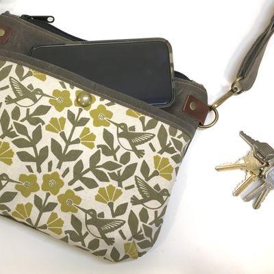 Small bag with Green Hummingbird print