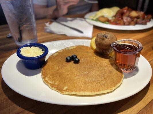 Blueberry pancake with muffin