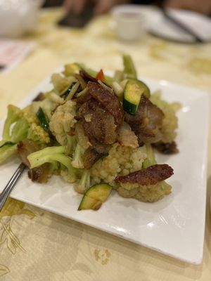 Cauliflower and preserved meat