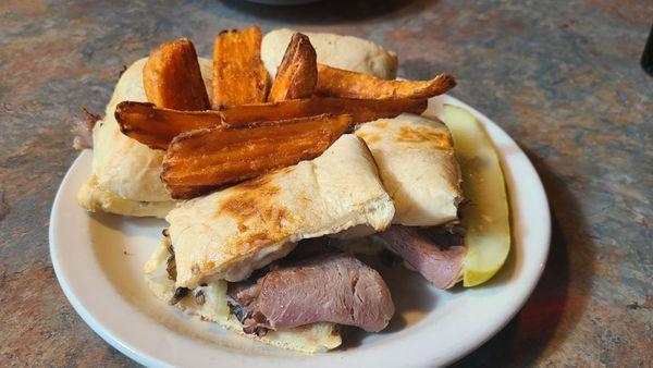 Arnie's Cheesesteak with sweet potato fries