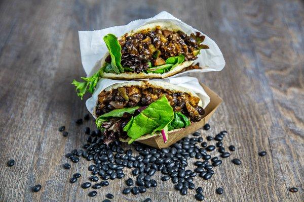 Arepa with black beans, zucchini and plantains!