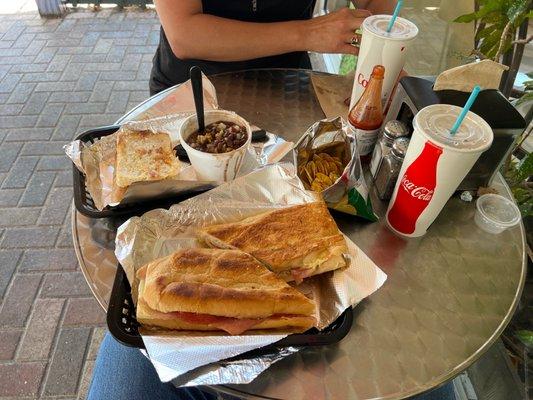 Enjoying a Cuban meal with the wifey at The he Floridian for Memorial Day.