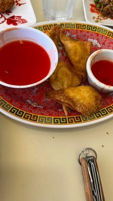 Again nothing like the website photo. Here's the overcooked crab Rangoon