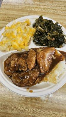 Chicken and gravy plate