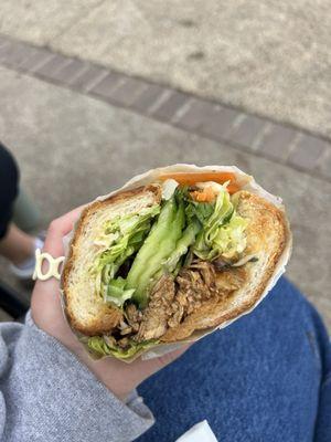 Banh mi sandwich