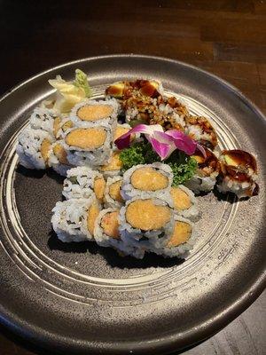 Lunch sushi special: (2x) Spicy Yellowtail & Eel Avocado Roll