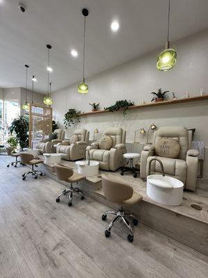 pedicure area