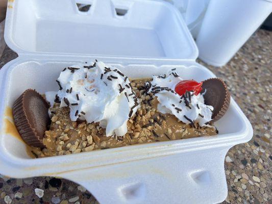 Peanut Butter Cup Sundae