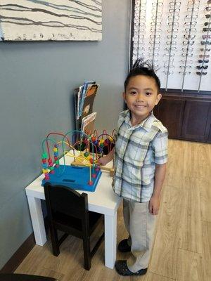 Kids are welcomed! My  son enjoyed playing in the waiting room.