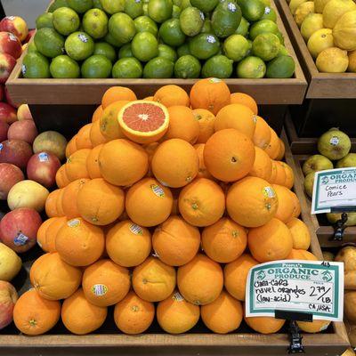 Cara Cara Oranges in the 100% organic produce department