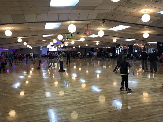 Fun lighting, clean rink in great shape