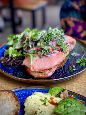 Salmon toast