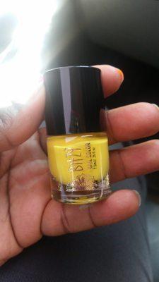 Can't wait to try my new Bitzy , color..... That Artista nail color. I got it free!!!!