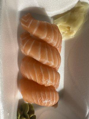 4 piece Salmon nigiri