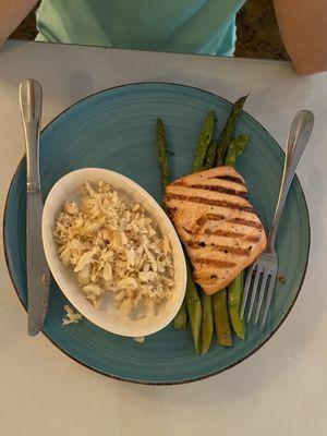 plain grilled salmon with crab