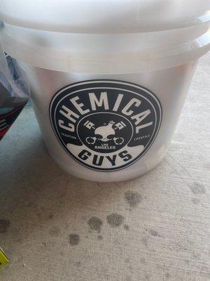 Chemical guys bucket