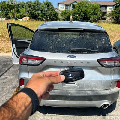 2022 Ford Escape all key lost.