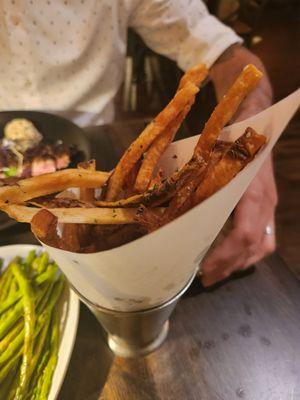 Fries fried in duck fat.